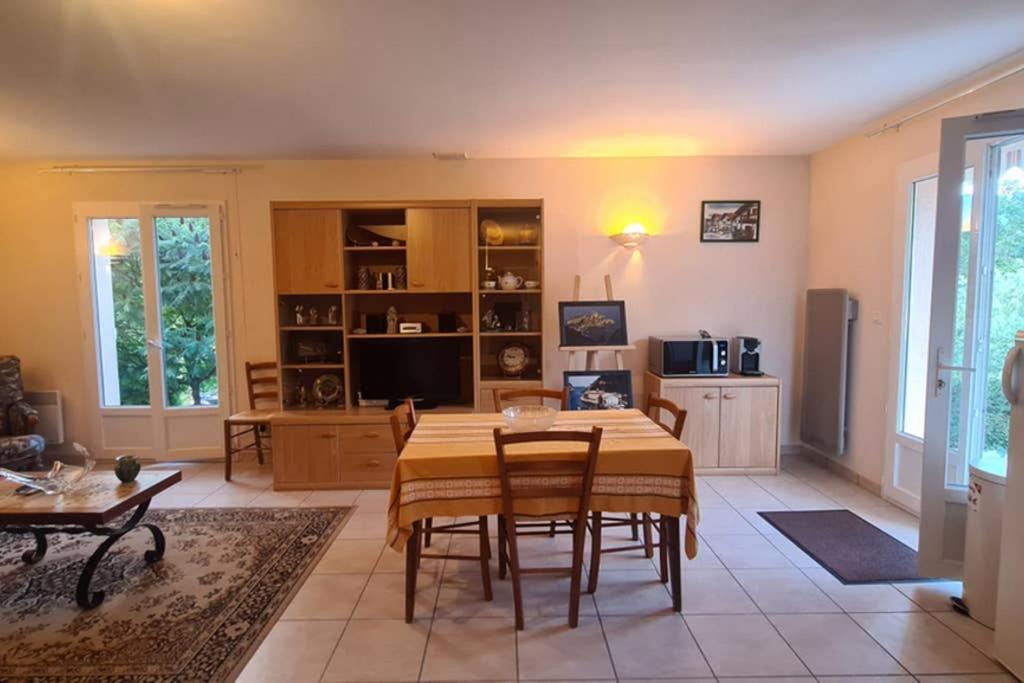Petite maison aux abords de Bagnères de Bigorre Extérieur photo